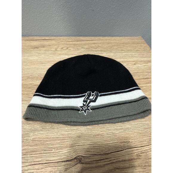 NBA San Antonio Spurs Beanie Cap Hat Adult OSFA Black - Picture 1 of 3